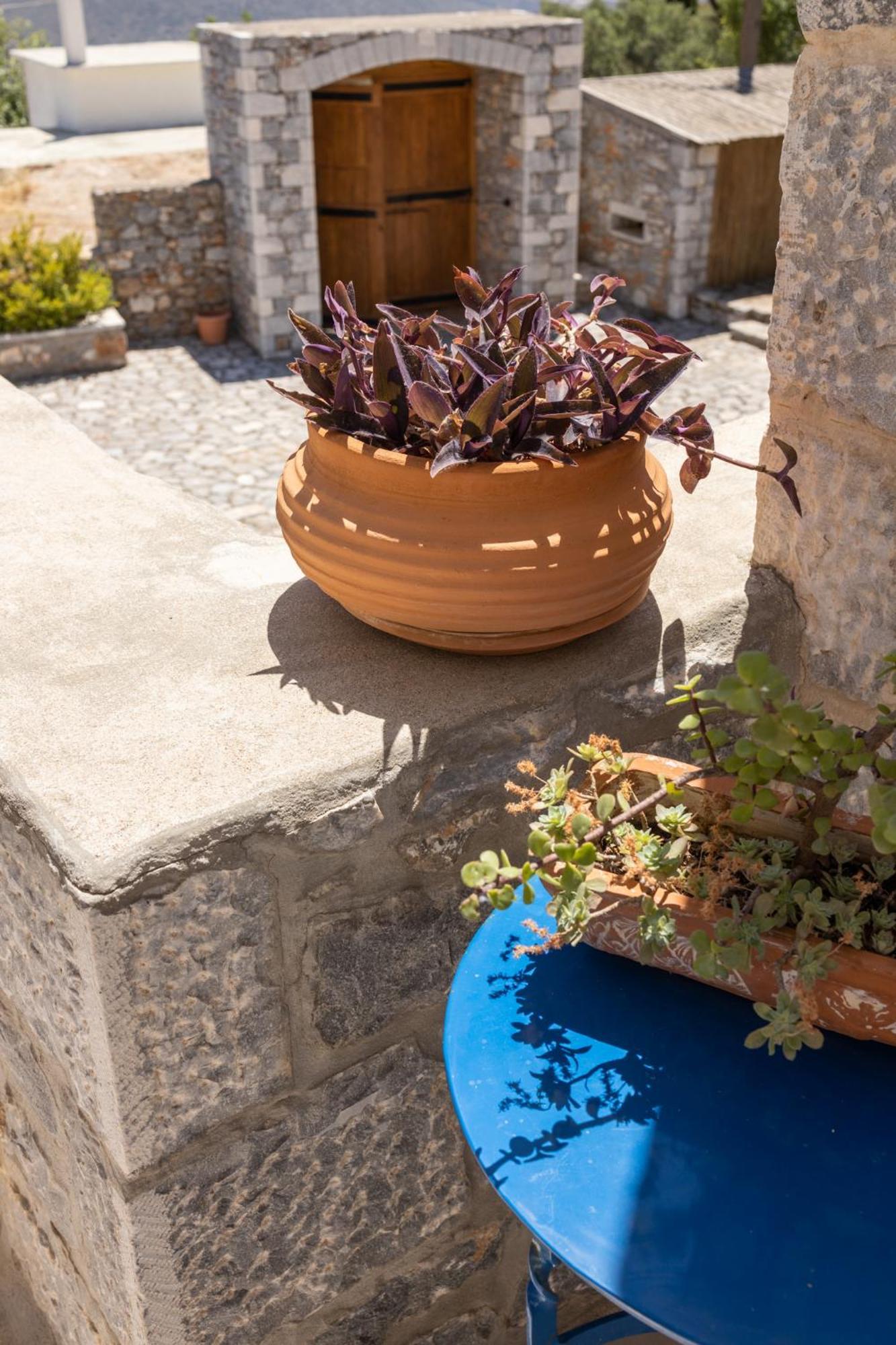 Petritis Guesthouse Oitylo Exterior foto